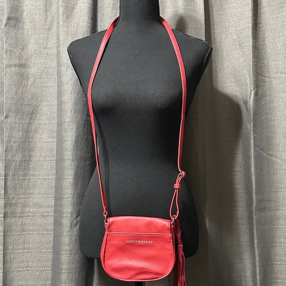 Lucky Brand Red small Shoulder/Crossbody Bag. - Picture 1 of 15